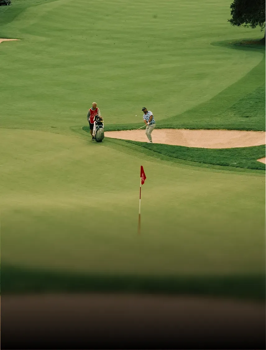 Fairway et bunker d’un parcours de golf